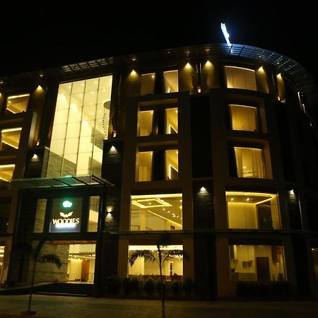 Woodies Bleisure Hotel Calecute Exterior foto