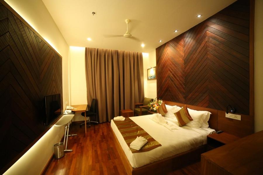 Woodies Bleisure Hotel Calecute Exterior foto